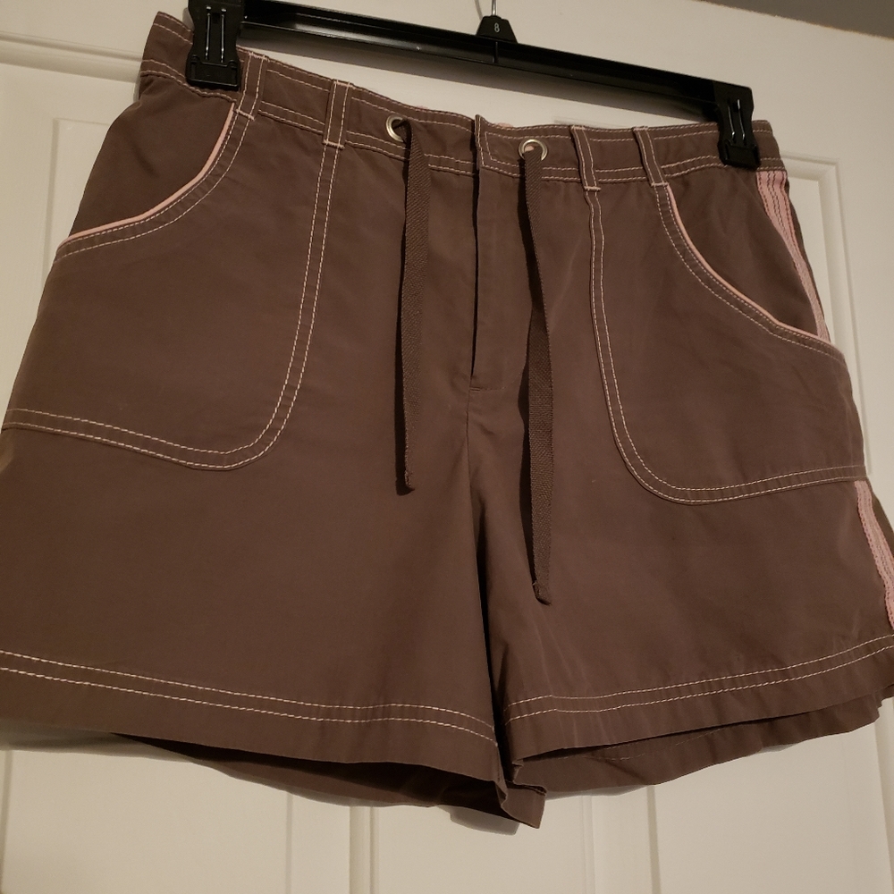 Pink & brown active shorts
